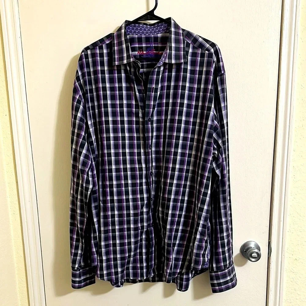 EUC Robert Graham Plaid Button Down Shirt
